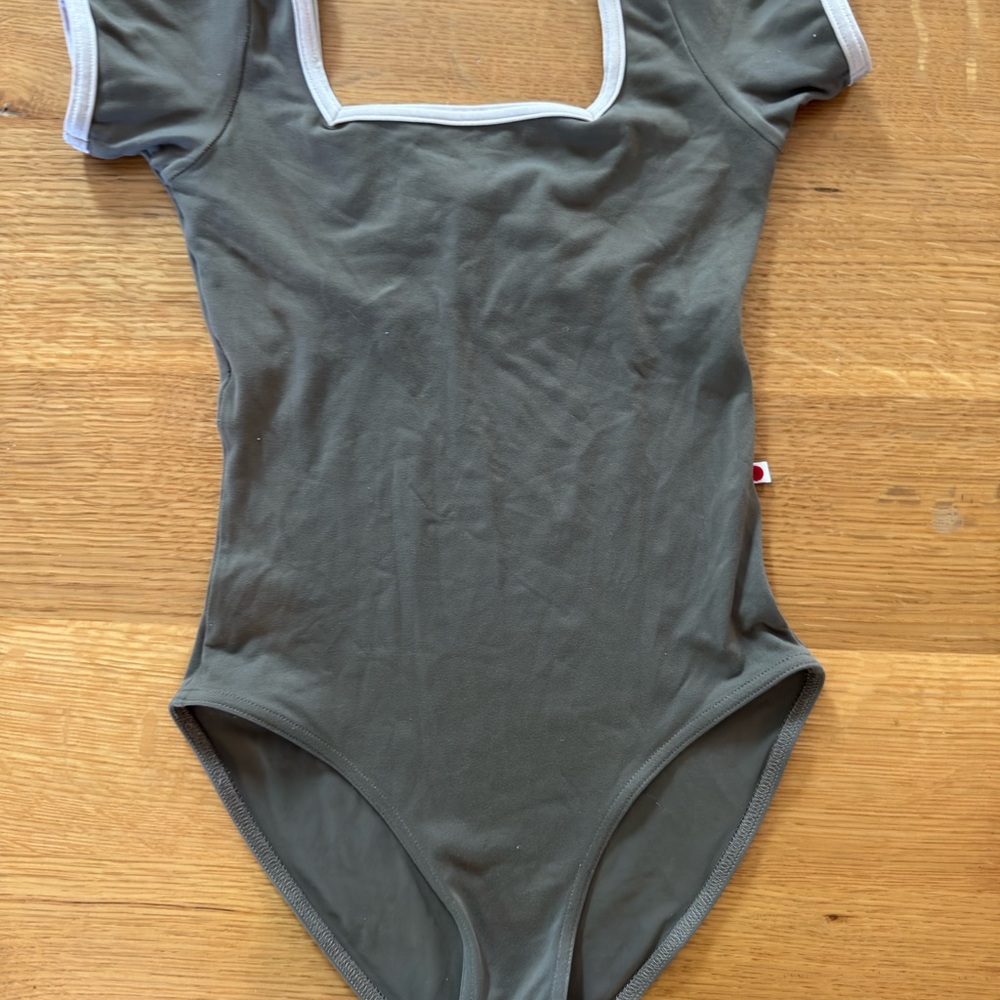 Grayish Olive Short Sleeve Yumiko Leotard